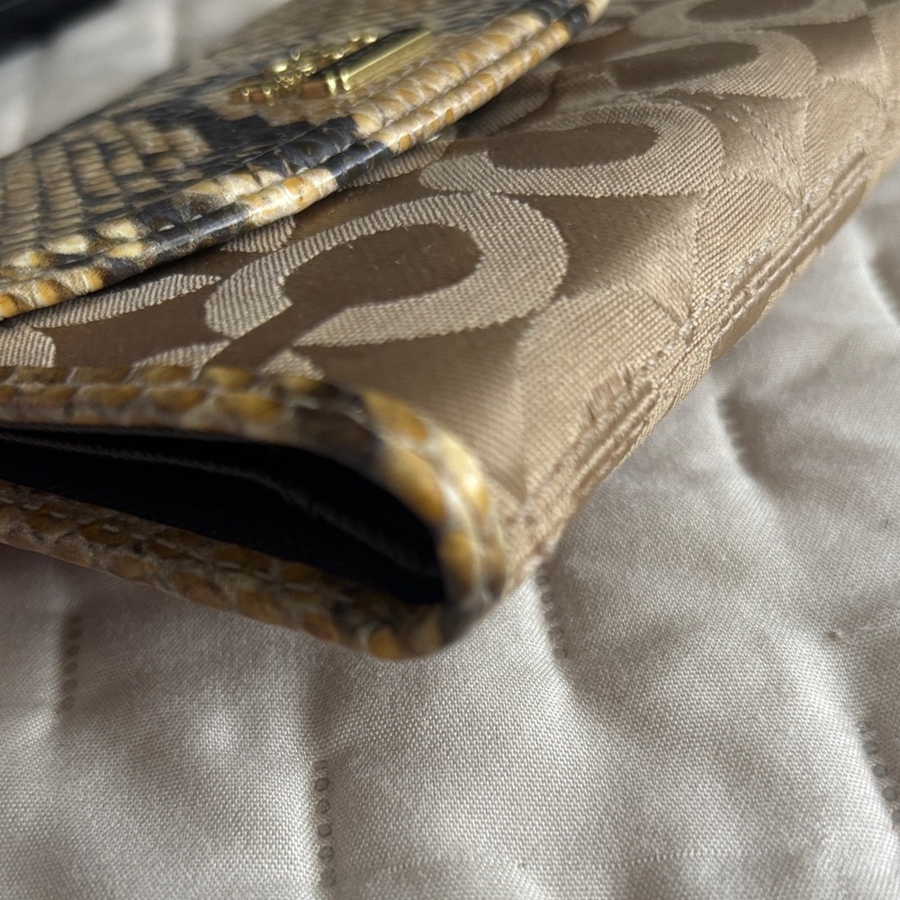 Coach Madison Python Wallet - Picture 15 of 16